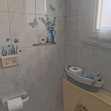 I Due Delfini Feriehus Diso